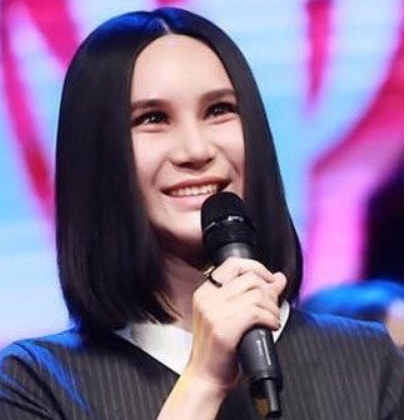 有人整容成功变仙女，也有人整容失败变惊悚，网友：云泥之别