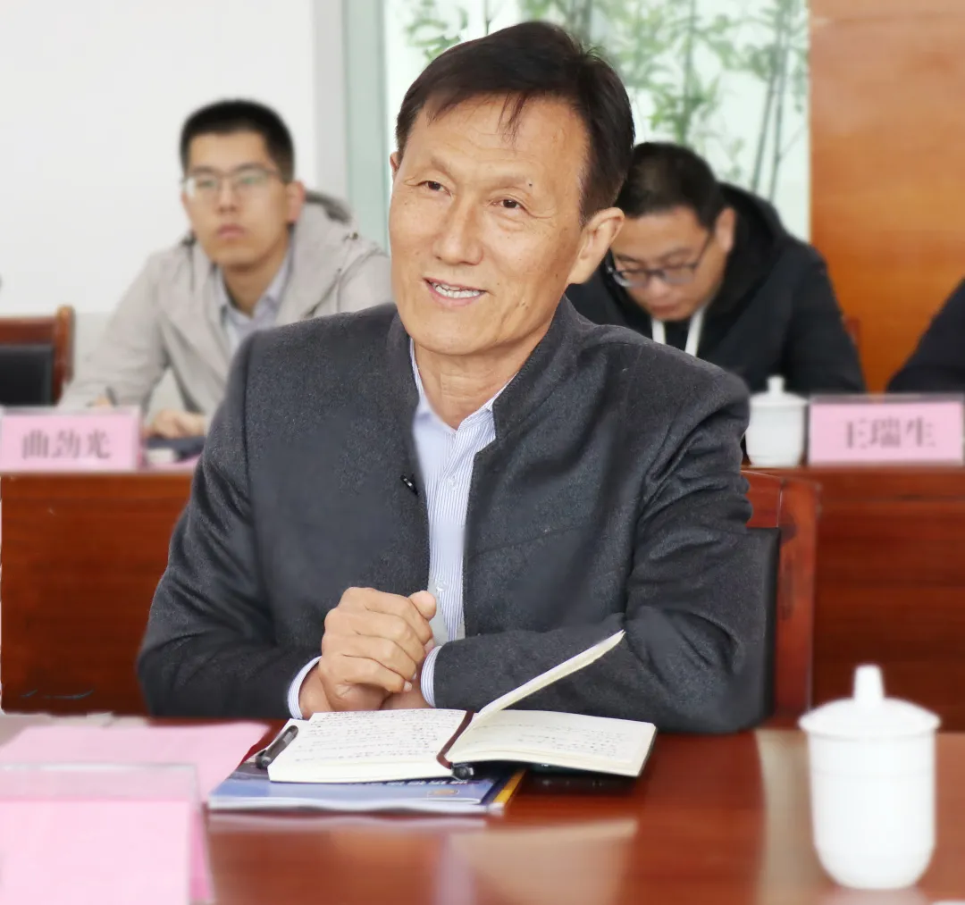济南南部山区管委会领导、历城一中教育集团专家莅临我校参观考察