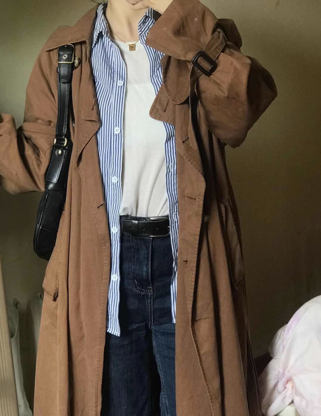 今年流行棕色调！深度解析如何将“枯色”穿出活力感，款式是关键