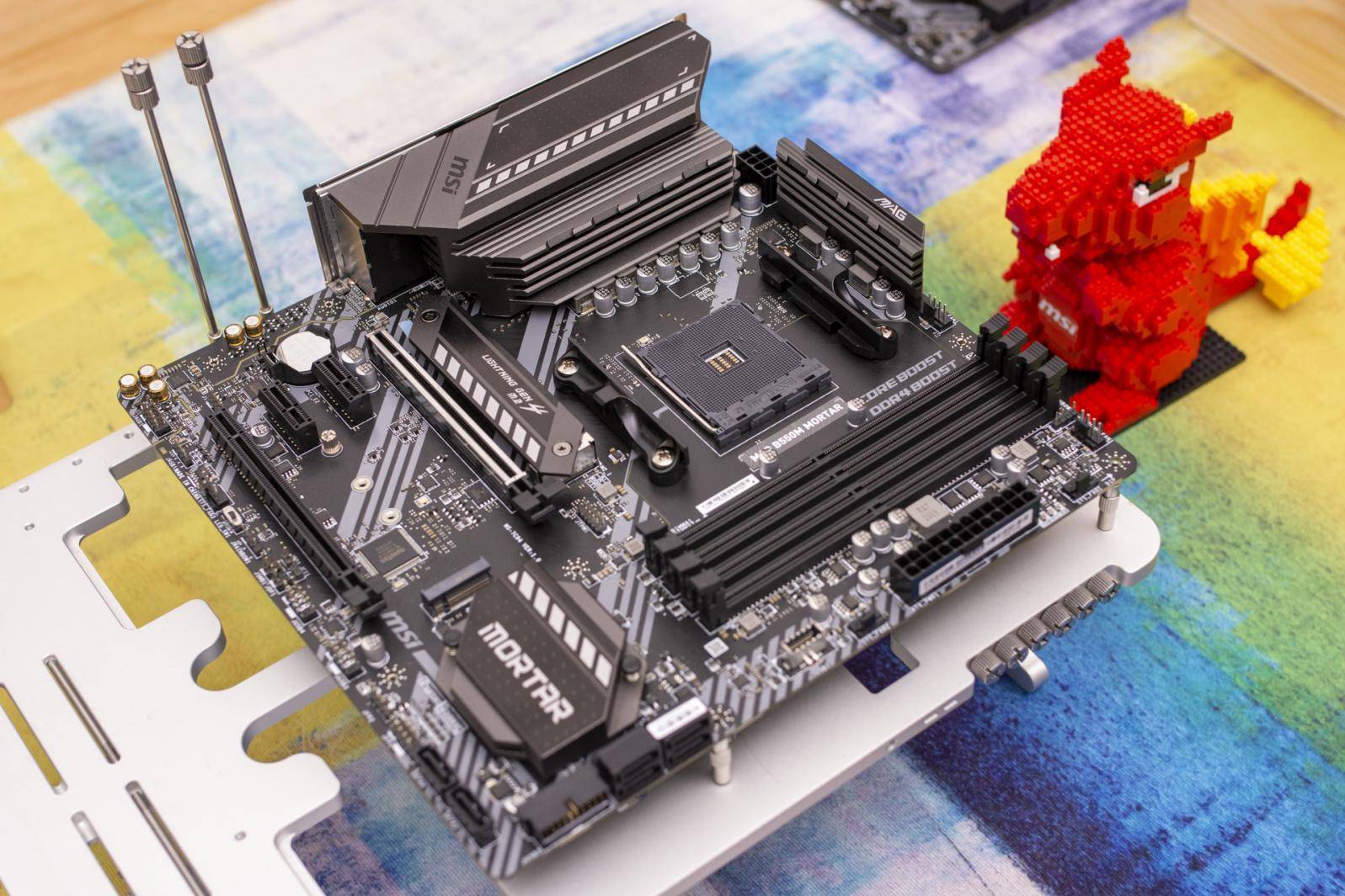 升级PCI-E 4.0，支持双显卡，微星B550M迫击炮开箱