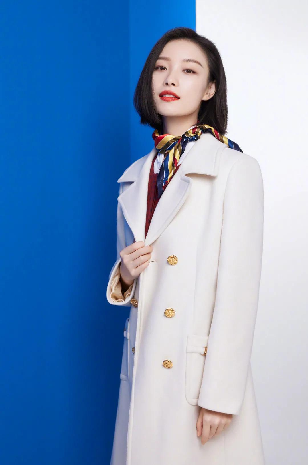 春晚4个小插曲：倪妮借大牌衣服不敢摘标签，王