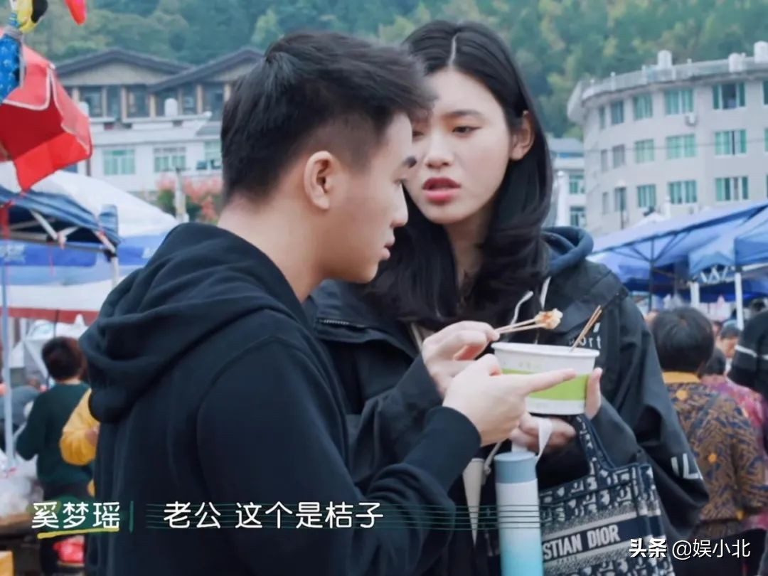 五天吃五顿火锅，没佣人的生活难自理？何猷君