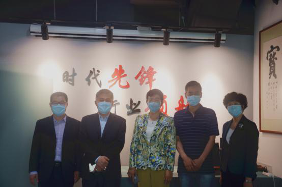 倾听委员心声 助力企业发展——崂山区政协领导走访慰问委员企业