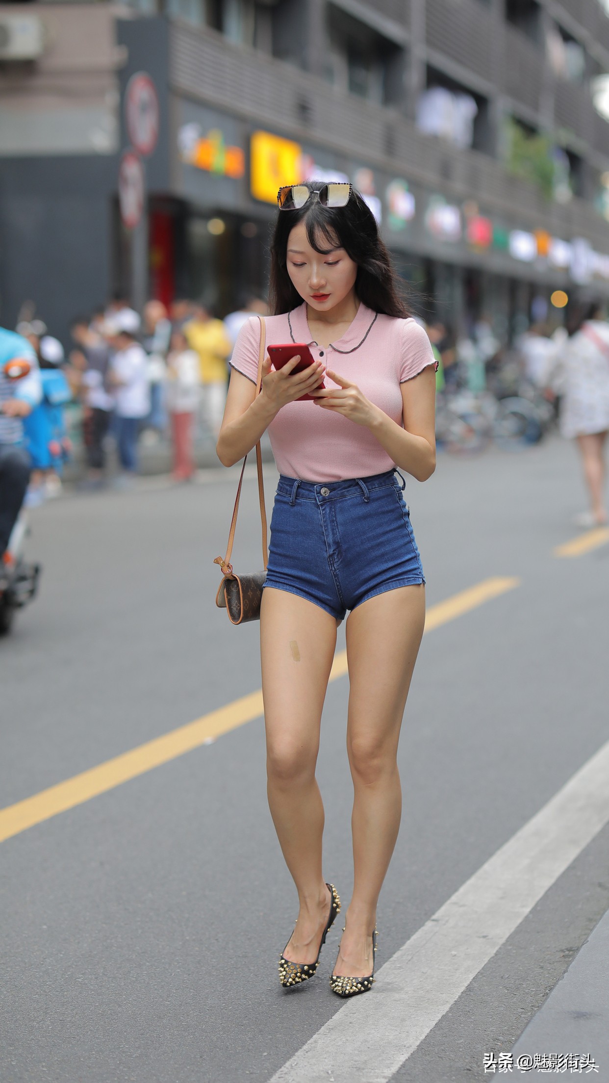 How do denim shorts wear long legs?Use these two techniques to easily ...