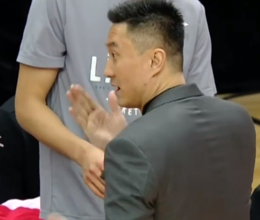 CBA上演神剧情+神仙打架：最后2分钟6个三分，压哨绝杀