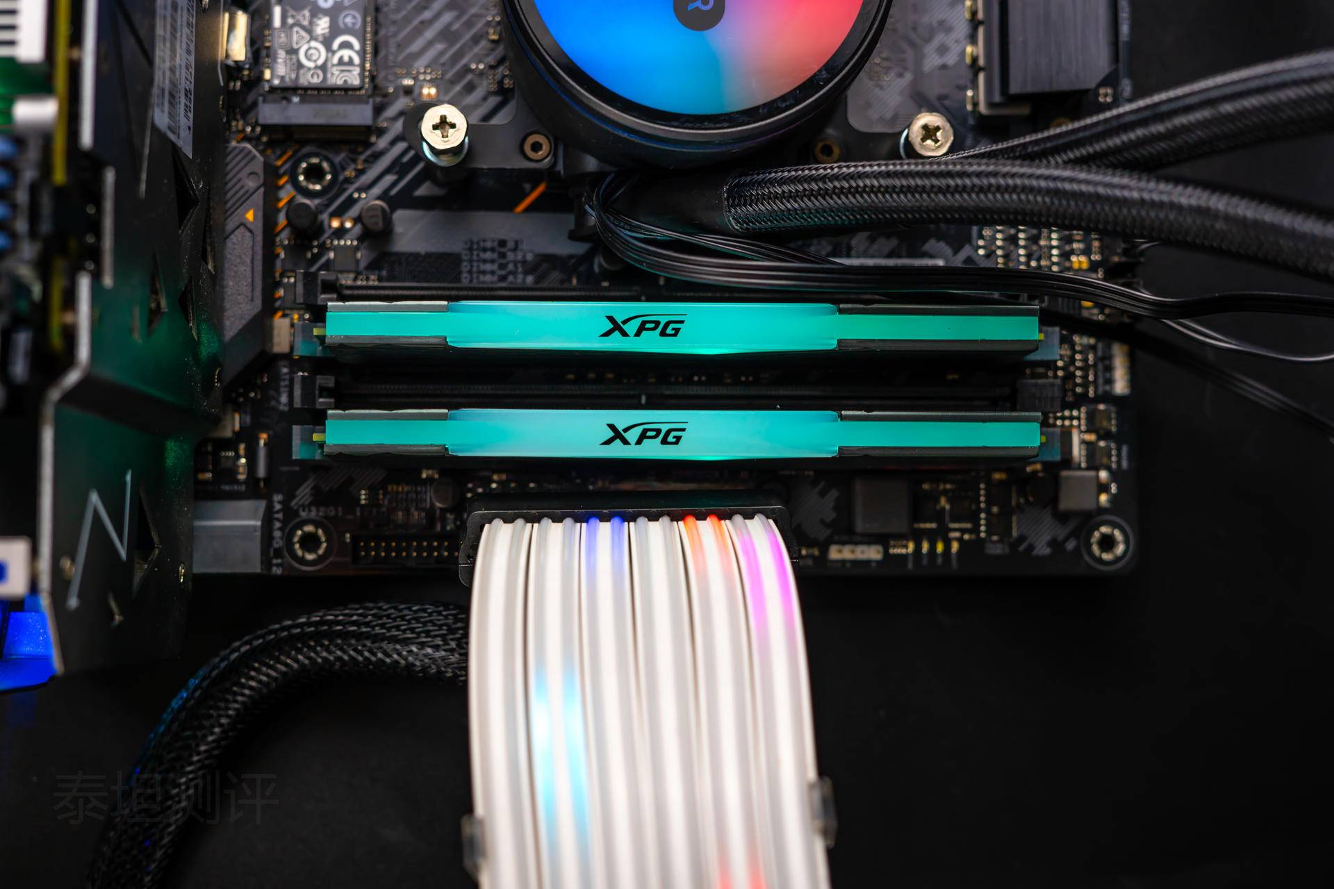 4400hz轻松达成！XPG龙耀D50 特挑海力士颗粒版超频