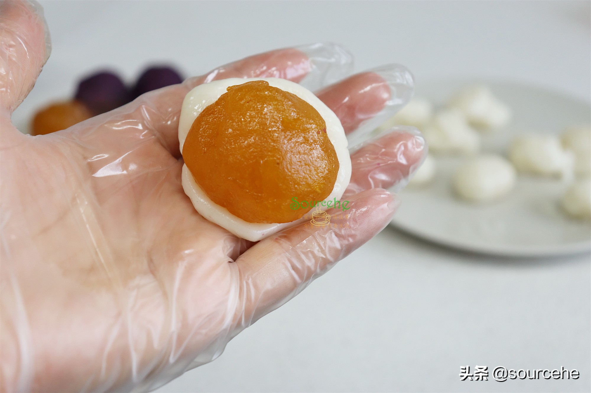 月饼不用烤箱，现做现吃，软糯香甜，少油少糖，低热量，更健康