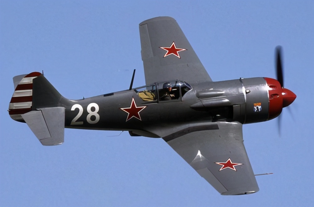 1954年中国空军误击客机事件，引发美军报复，两