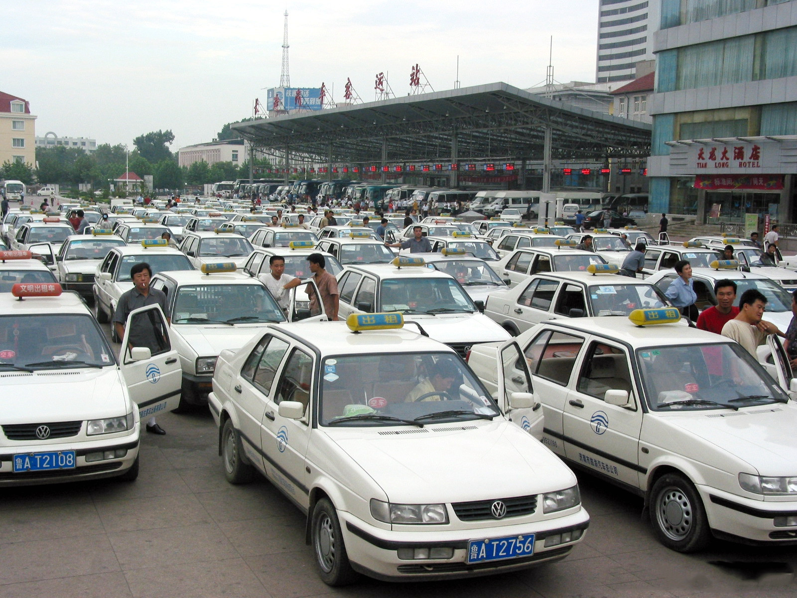 老照片2003年的济南17年前的泉城依然像个大县城