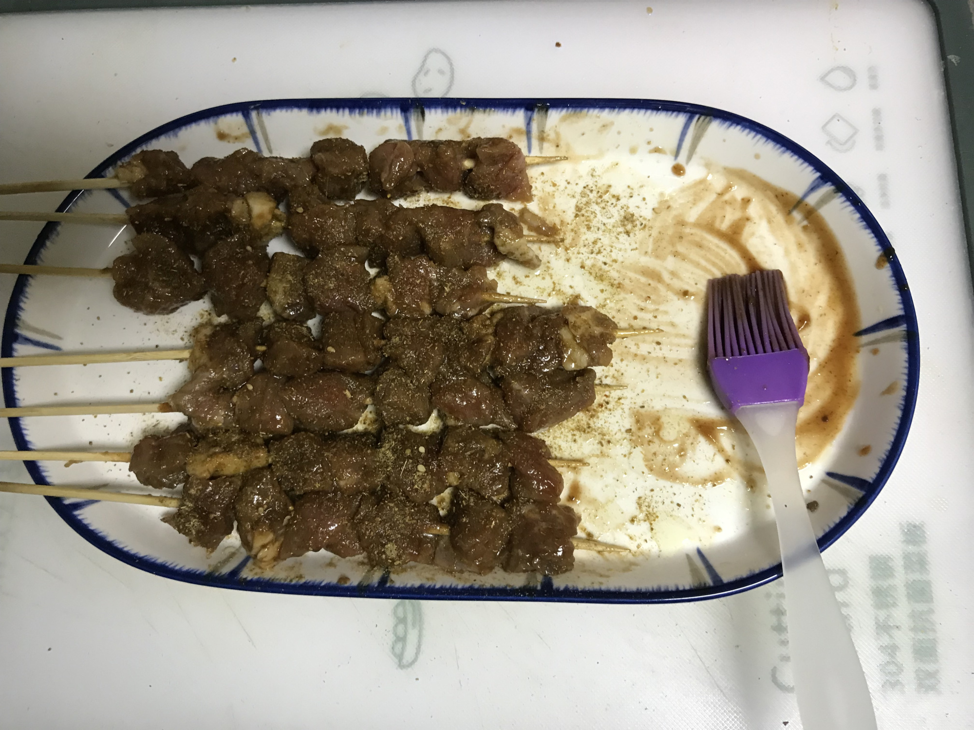 天热，啤酒烤串不能少，这样做，味道浓郁吃不够，朋友圈：馋哭了