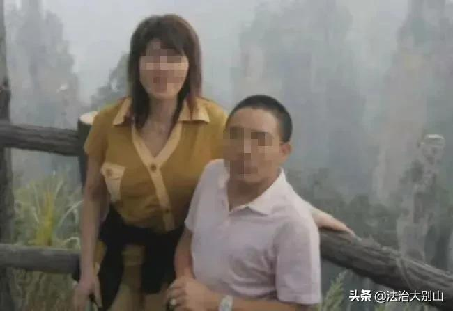中国大案纪实解读：女子出轨后，杀死资产过亿但是身高1米4的老公