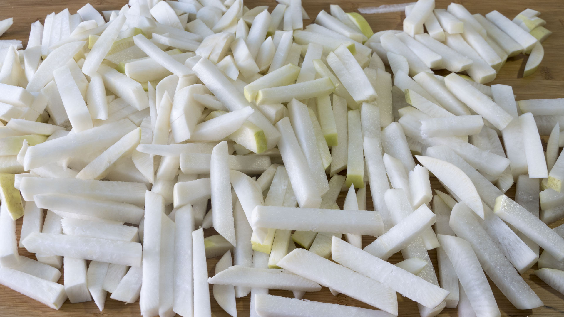 2分鐘教你製作川味蘿蔔幹，不用曬不用等，又脆又香，2天就能吃