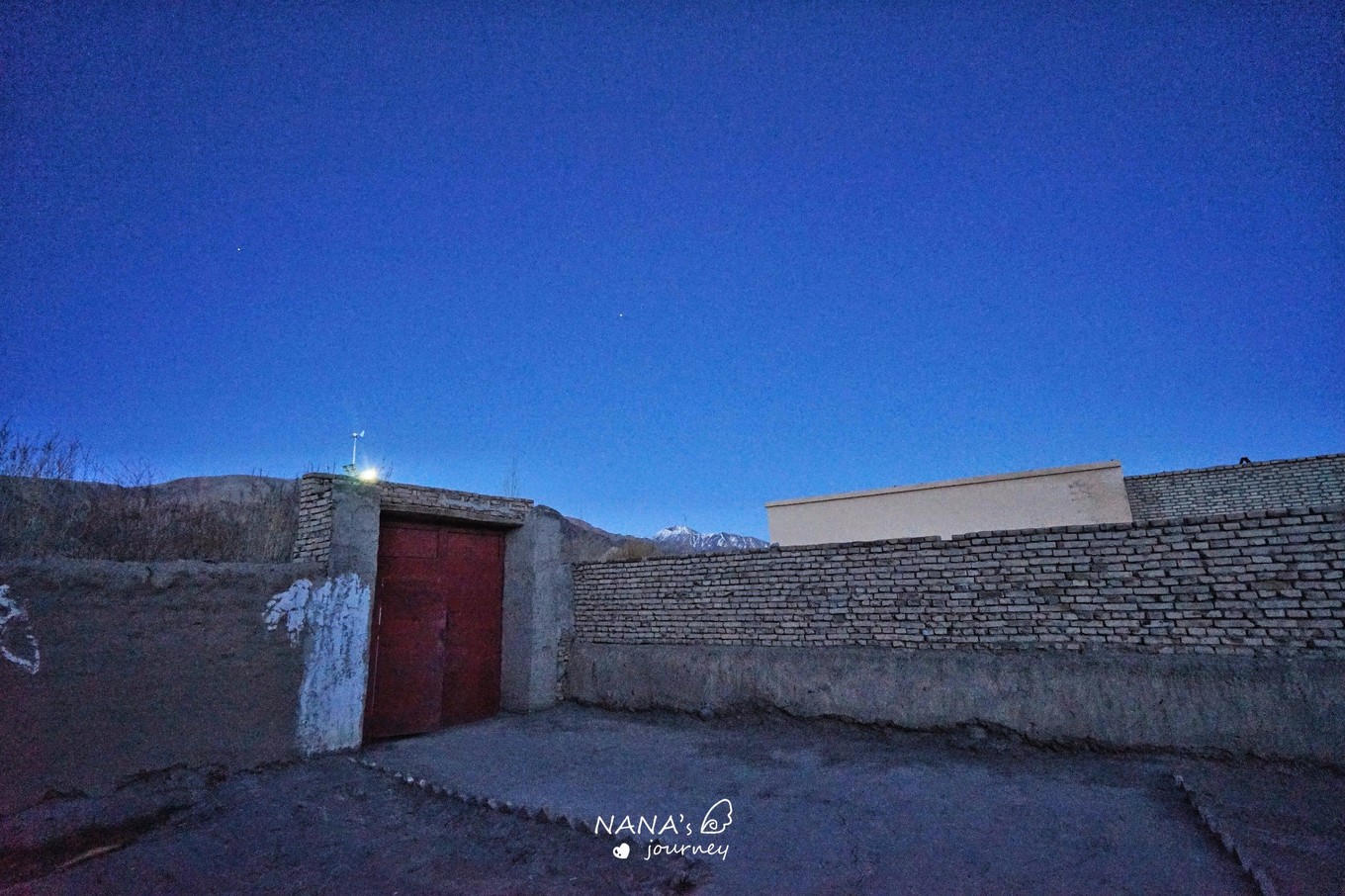 Visit the Tajik people at night, the nomads living in the Pamirs, the