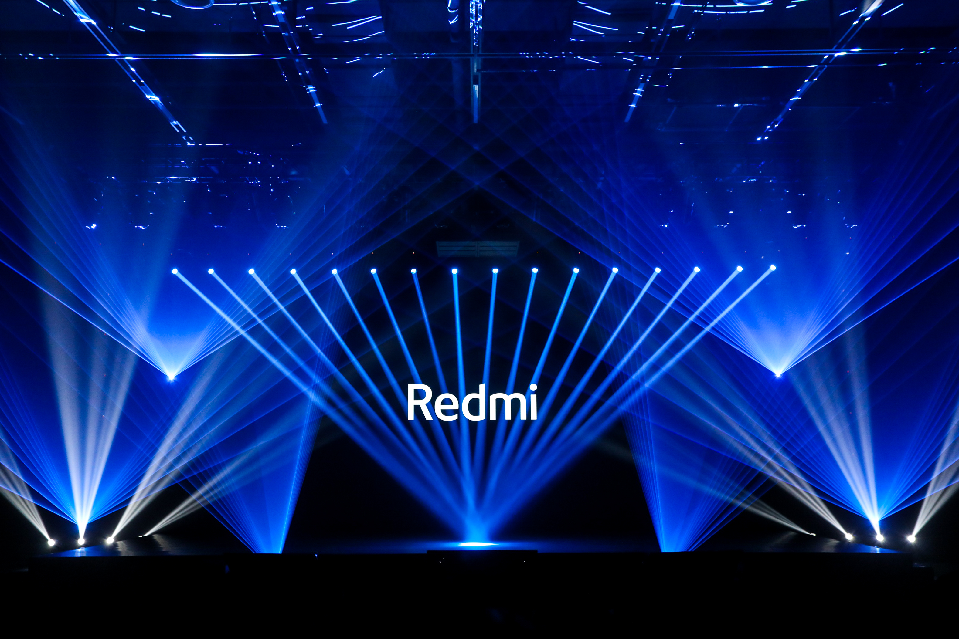 Redmi发布K40双旗舰和86英寸智能电视、新笔记本