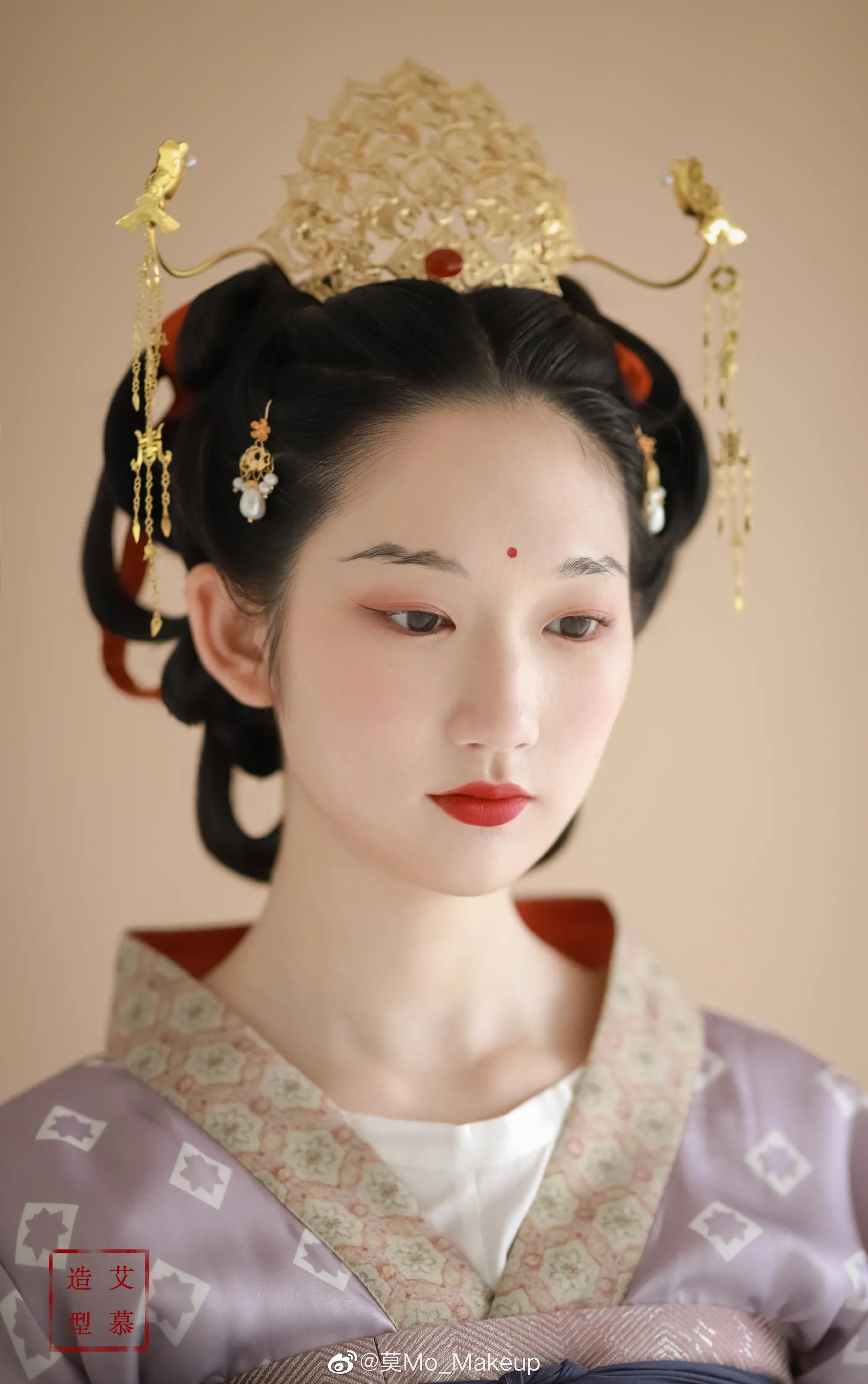 Eye of classic brow eyebrow is filled with if hill is like water,be filled with