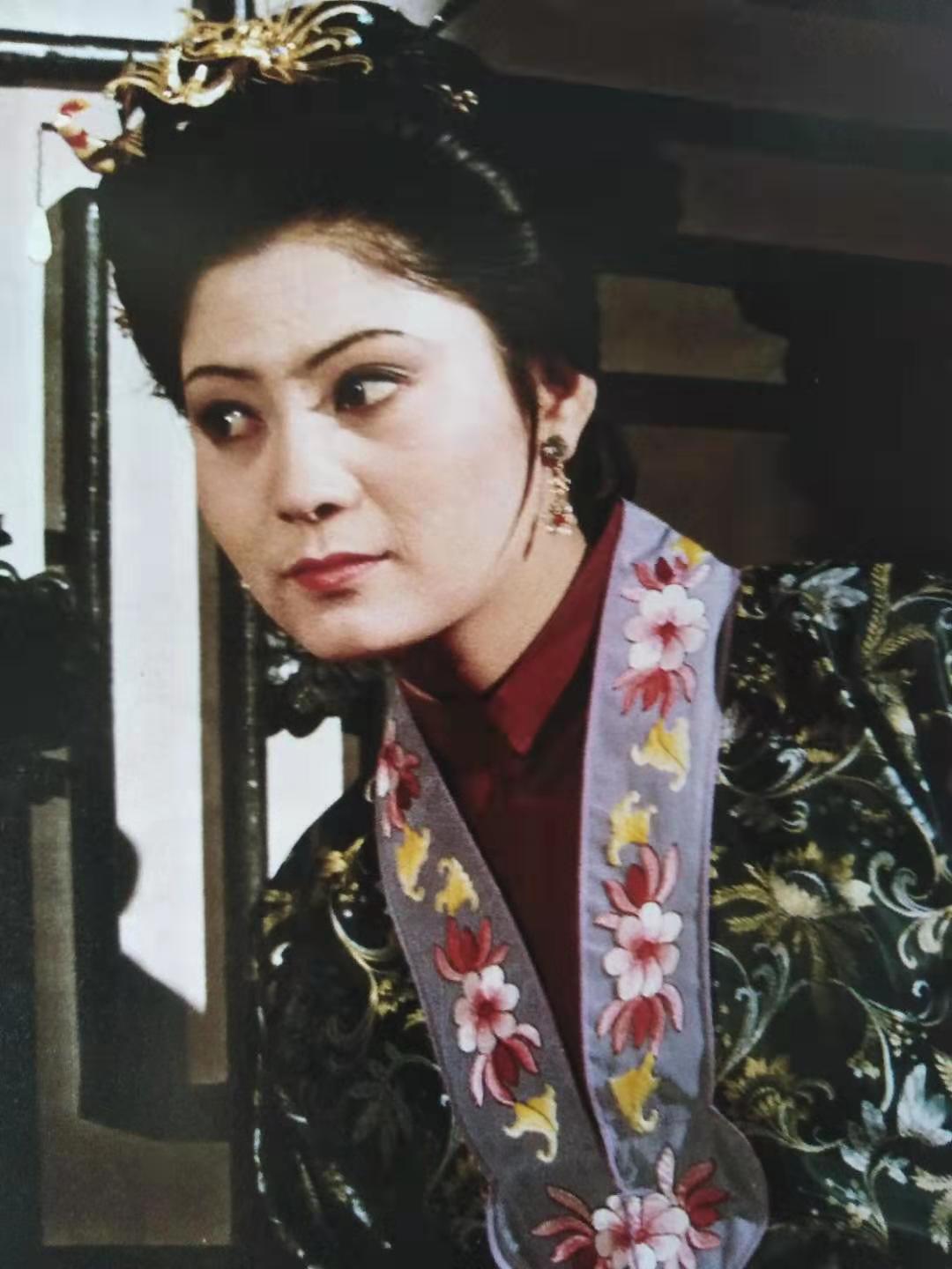 探春果真厌恶赵姨娘吗？曹雪芹：冤枉探春了