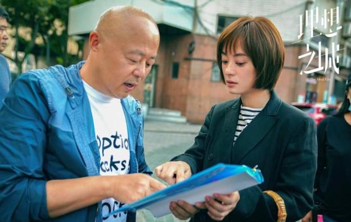 闫妮僵硬、潘粤明胖、刘涛招人烦，中年演员们到底咋了？