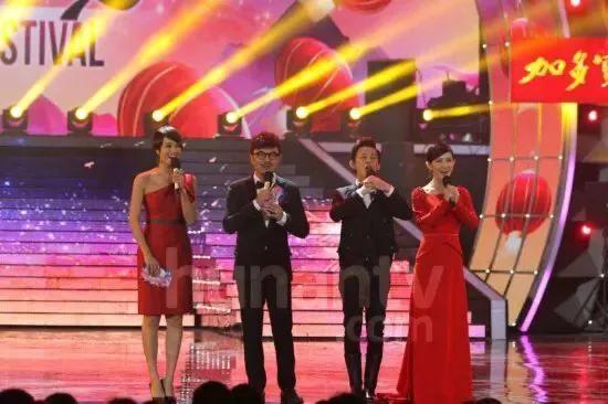 周一围黑粉粉头朱丹：她真的惨不自知吗？不，