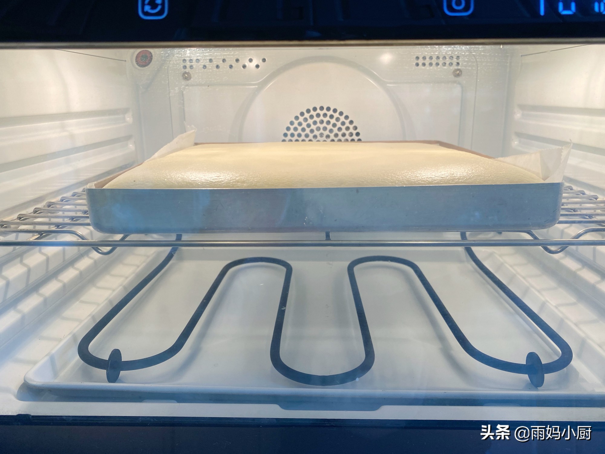 過年，想吃蛋糕自己做，1次成功不回縮不開裂，鬆軟美味又健康