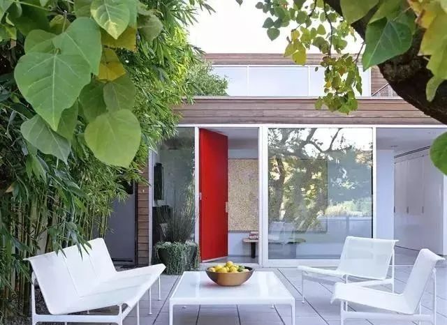 别再乱买门窗了，2019年门窗流行这样