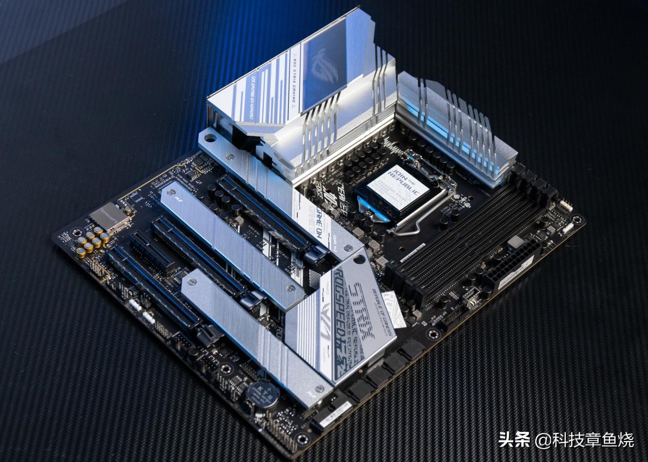 RO Ji Xue Wuji Sky Form! ASUS Z590 blowing snow motherboard strength super group iNEWS