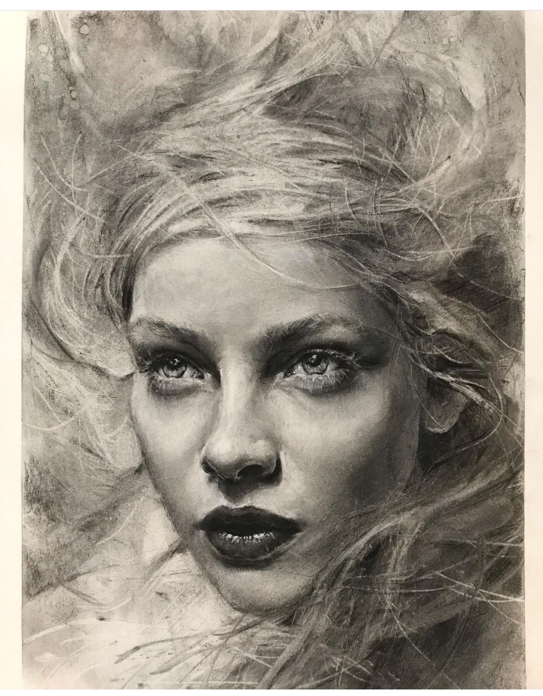 Deep EyesPainter Jasna Jurisic's Sketches of Female Portraits (Pictures) iNEWS