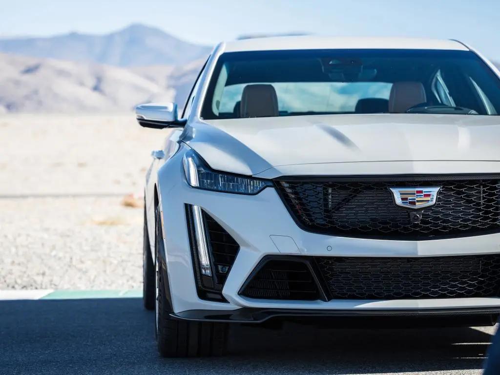 接近7百马力、手动变速箱，凯迪拉克这款车想挑战E63s和M5