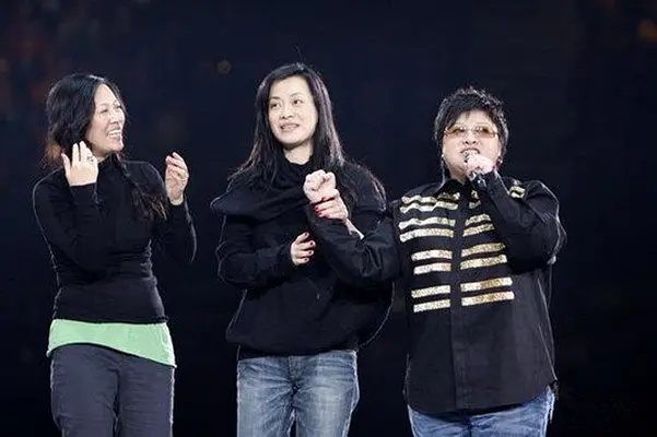 王菲与毛阿敏你更喜欢谁？无论唱歌还是做人，