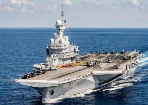 原因查明？一场交际舞会竟毁了一国海军，一组照片令法国人炸锅