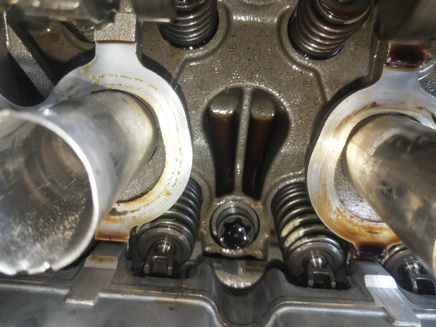 图片[36]_宝马发动机漏油维修 不是所有的漏油就叫通病_5a汽车网