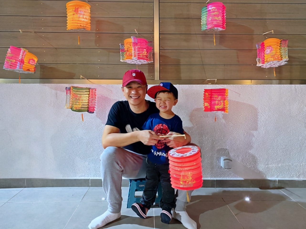 胡杏儿谈婚姻之道，自曝或会原谅丈夫出轨，已有计划生第三胎