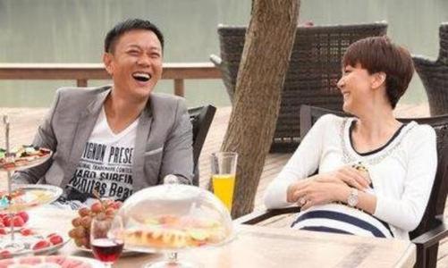 身价50亿富豪把演戏当爱好，专爱跑龙套，张嘉译