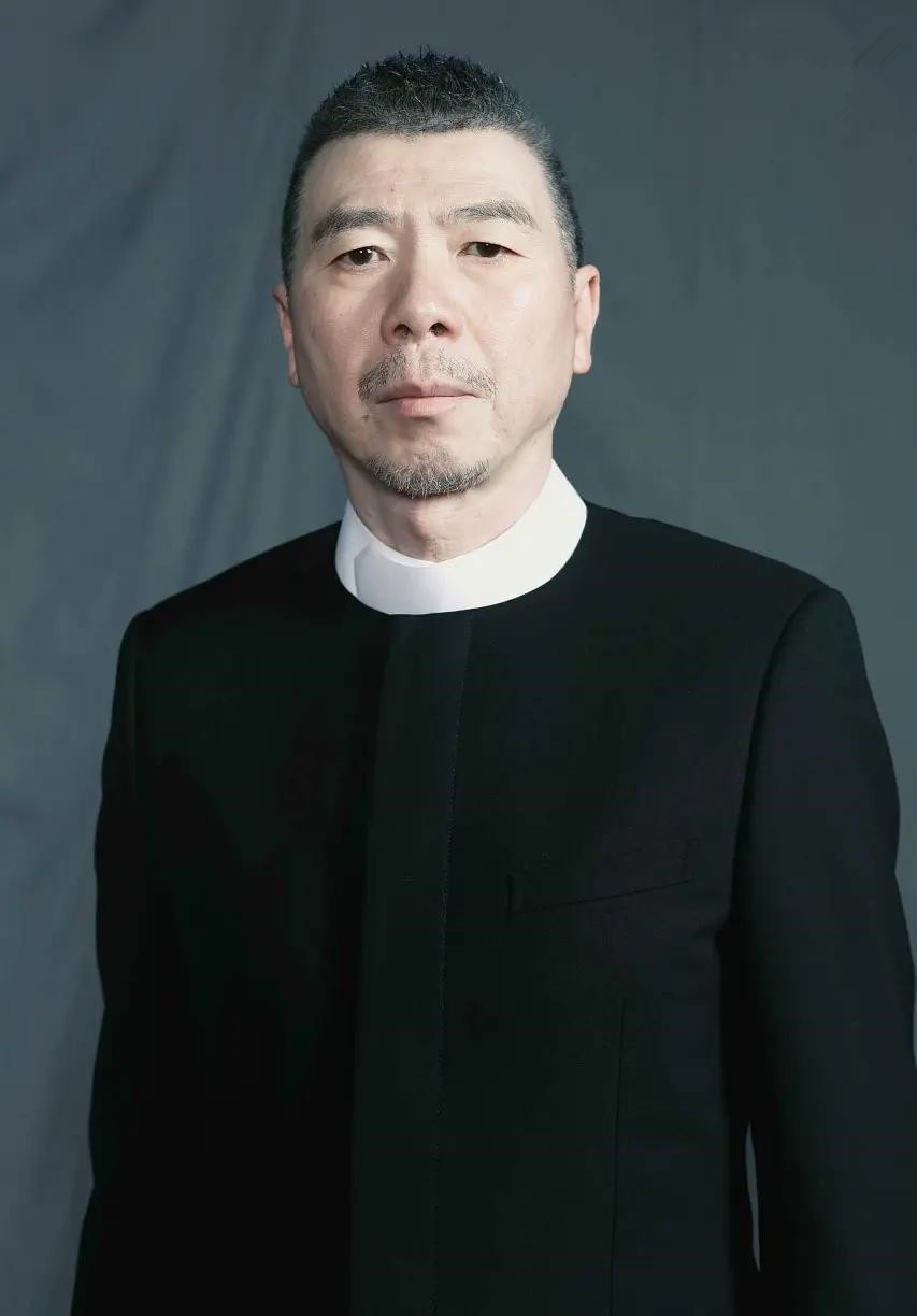 再见了，冯小刚，再见了，张艺谋，中国已告别“大导演”时代