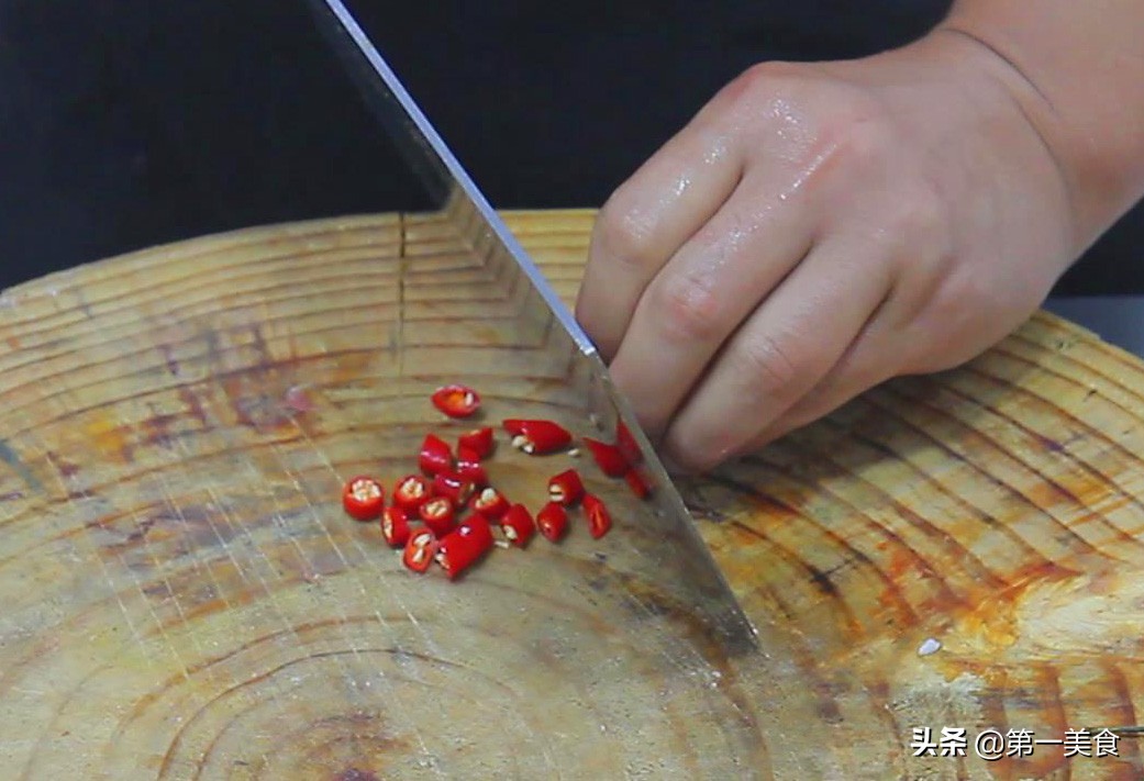 图片[4]-千张豆腐怎样做才好吃 厨师长分享这个技巧 豆腐鲜嫩又劲道-起舞食谱网