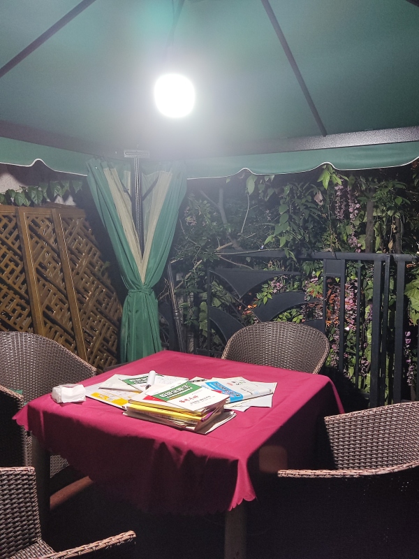 “最牛高考钉子户”：54岁考生的第25次高考，最好成绩曾过二本线