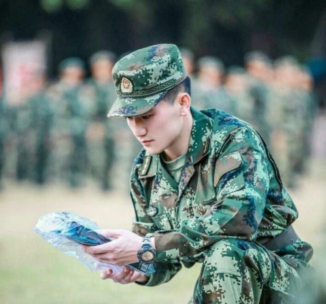 深扒！张馨予的老公何捷！确实很牛