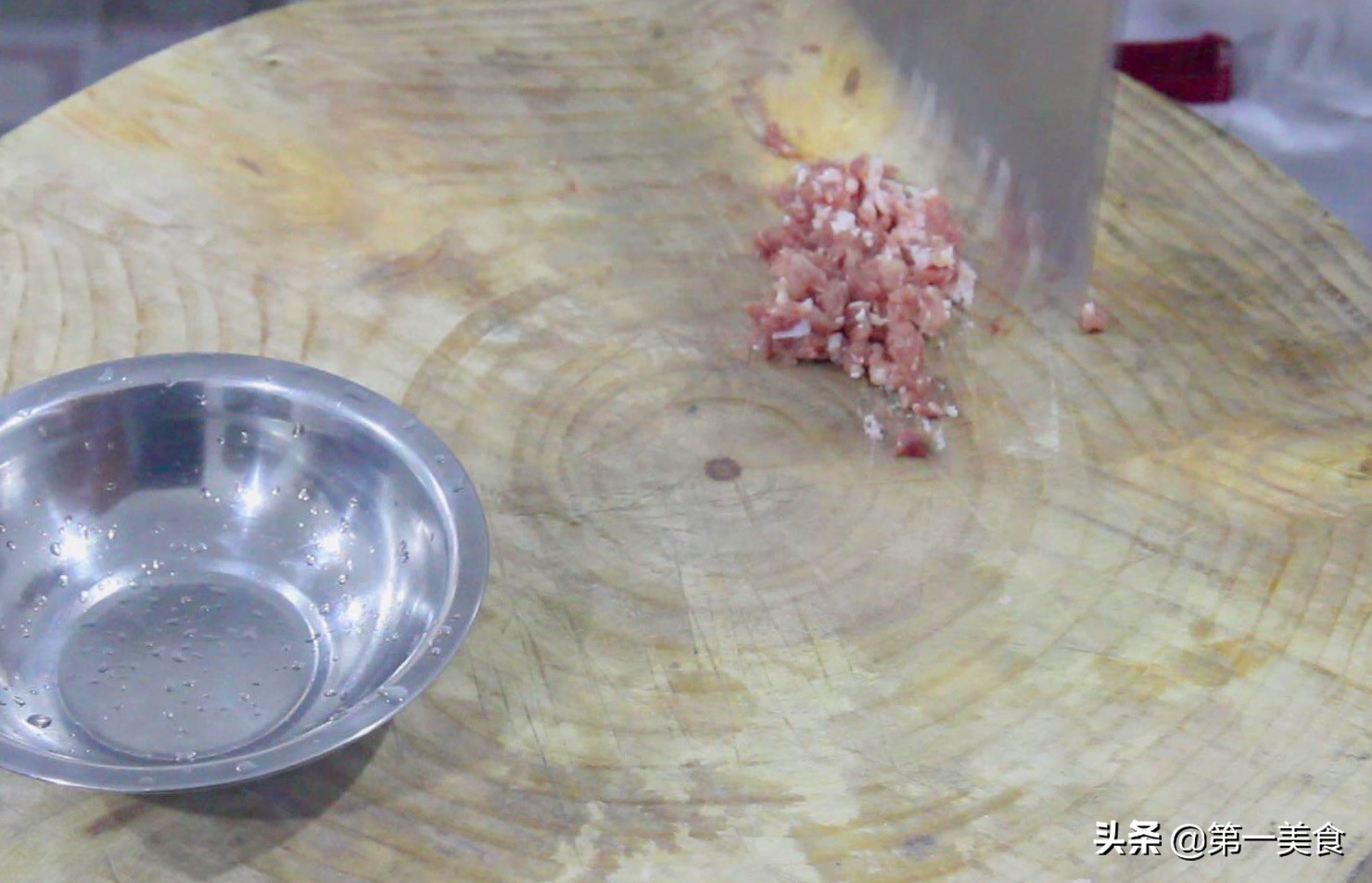 图片[3]-鱼香茄子堡这样做香味扑鼻 拌米饭连汤汁都不剩 开胃下菜-起舞食谱网