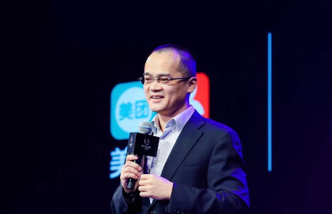 美团王兴和阿里马云的爱恨情仇，曾情同父子却反目就成仇！