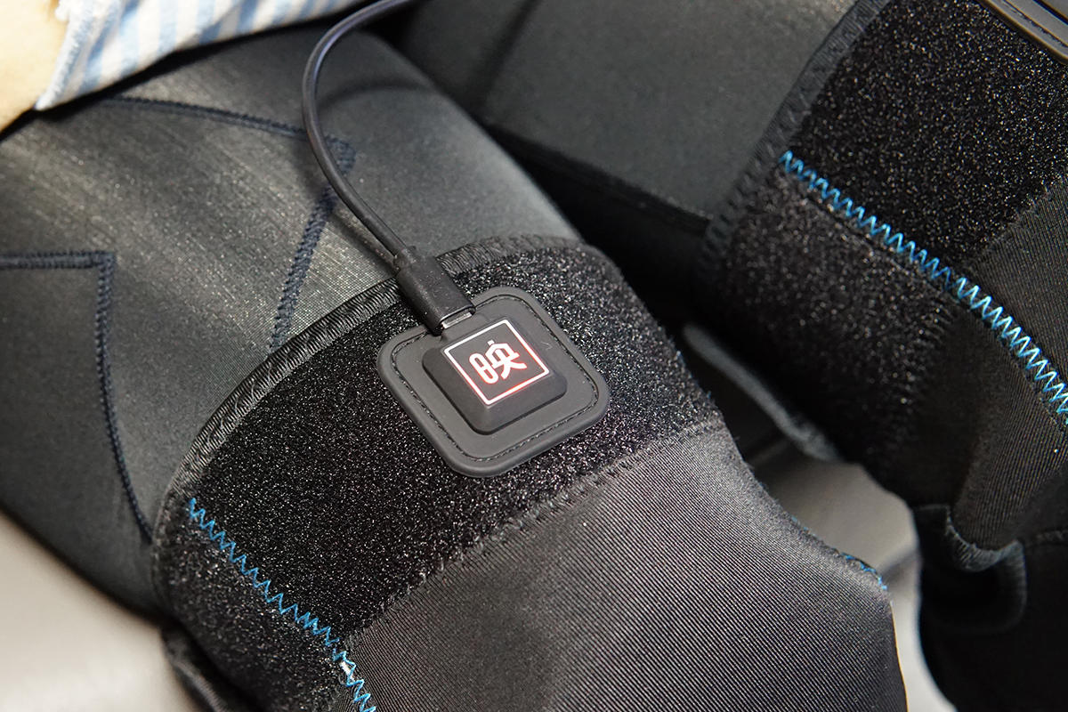 暖膝更暖心，用映寿汇发热护膝向爸妈表达爱