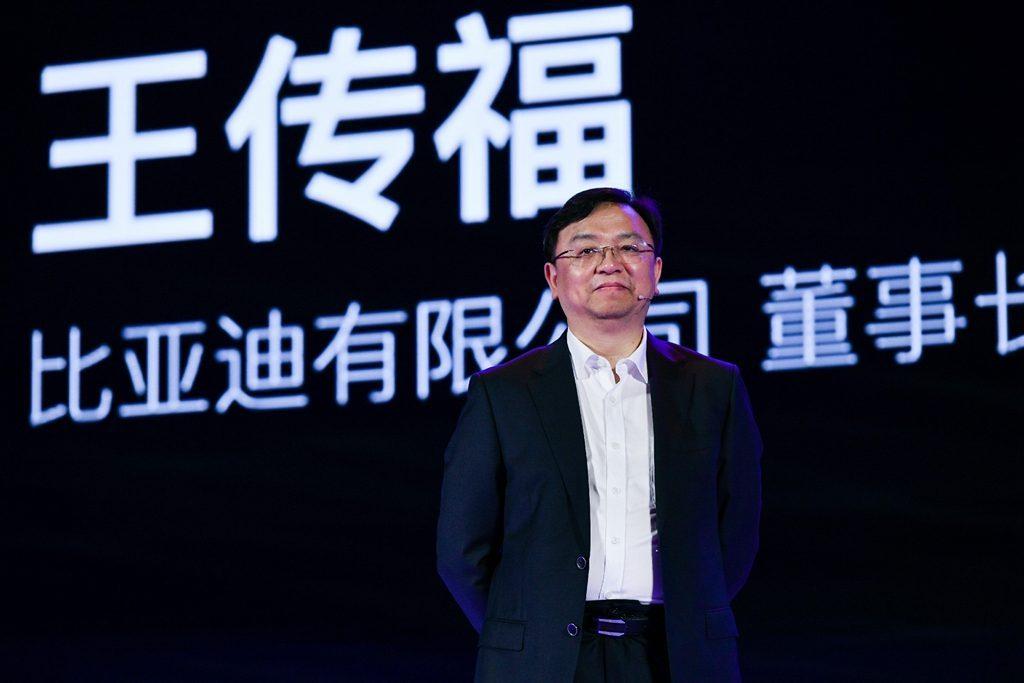 表哥投资王传福2百万赚回几百亿，嫂子供他读完大学，却不要回报