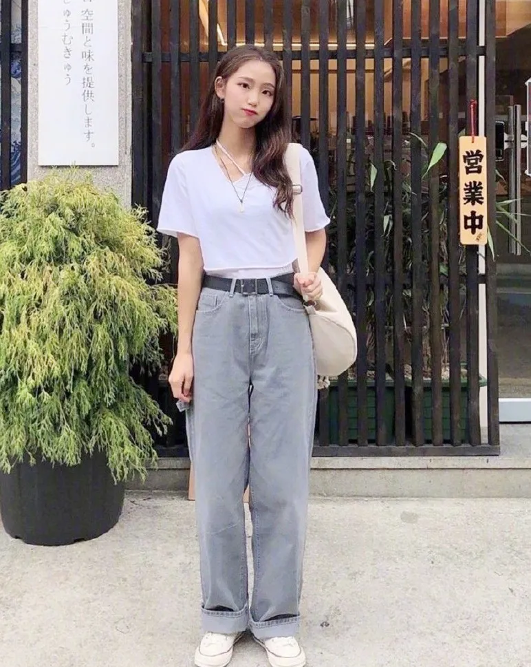 你穿短上衣+高腰裤的模样,美到犯规