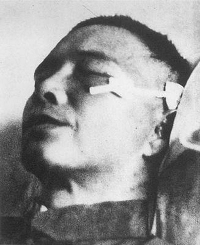 华克之有多厉害？遭戴笠持续追捕毫发无损！屡次虎口夺食从未失手