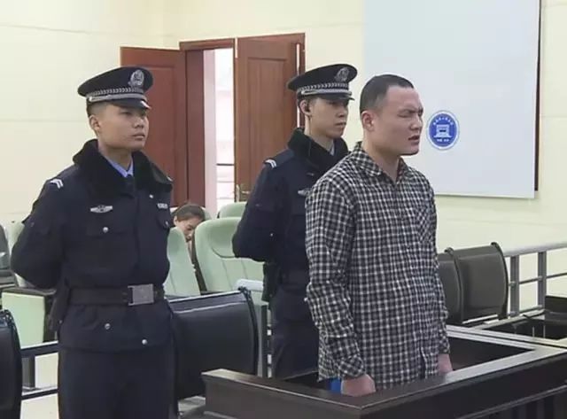 活该，兵贩子诈骗2万被判1年！提醒：现在当兵不花钱