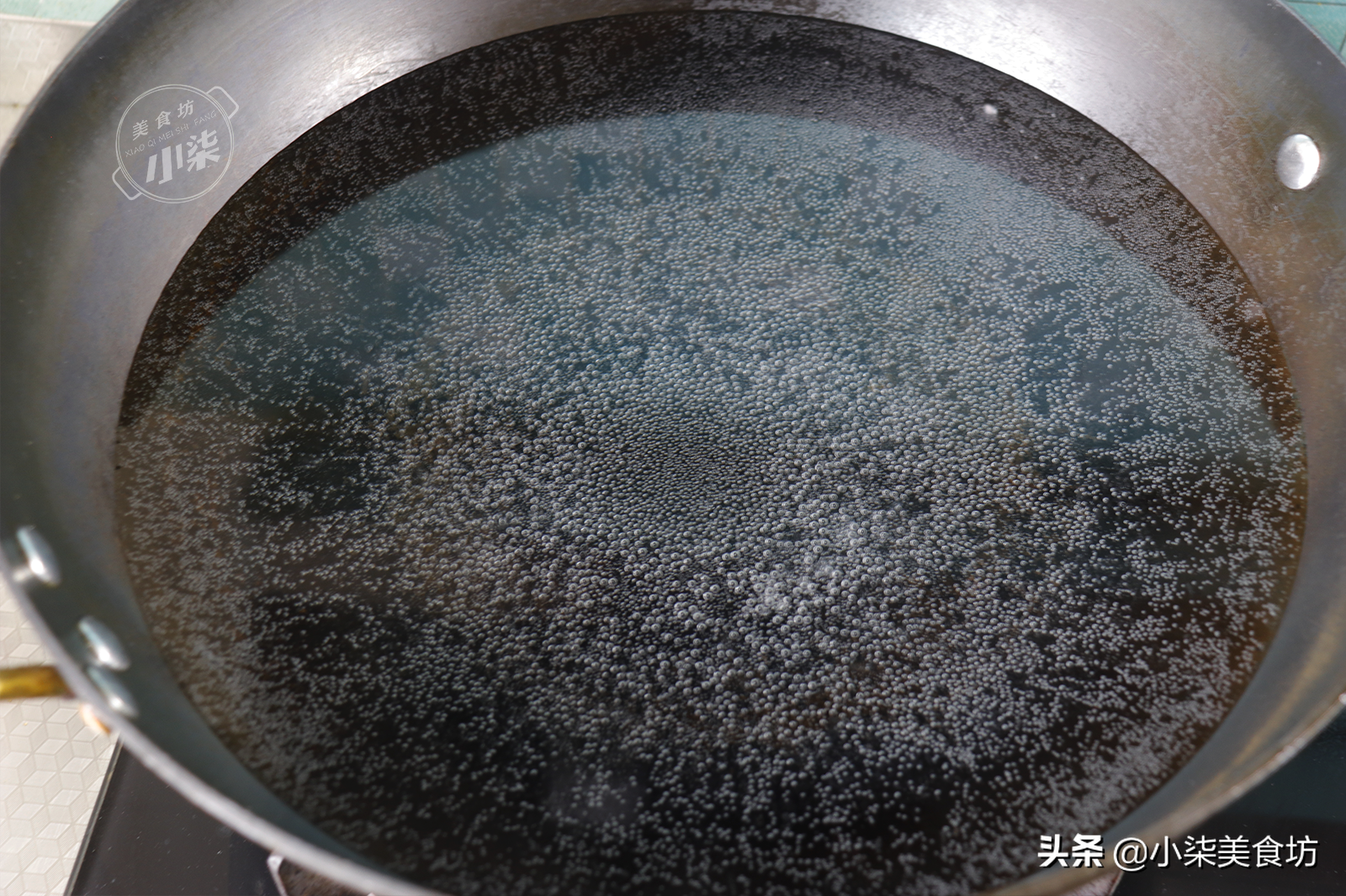 煮速凍餃子，用冷水和開水都不對，教你一招，餃子不破皮不露餡