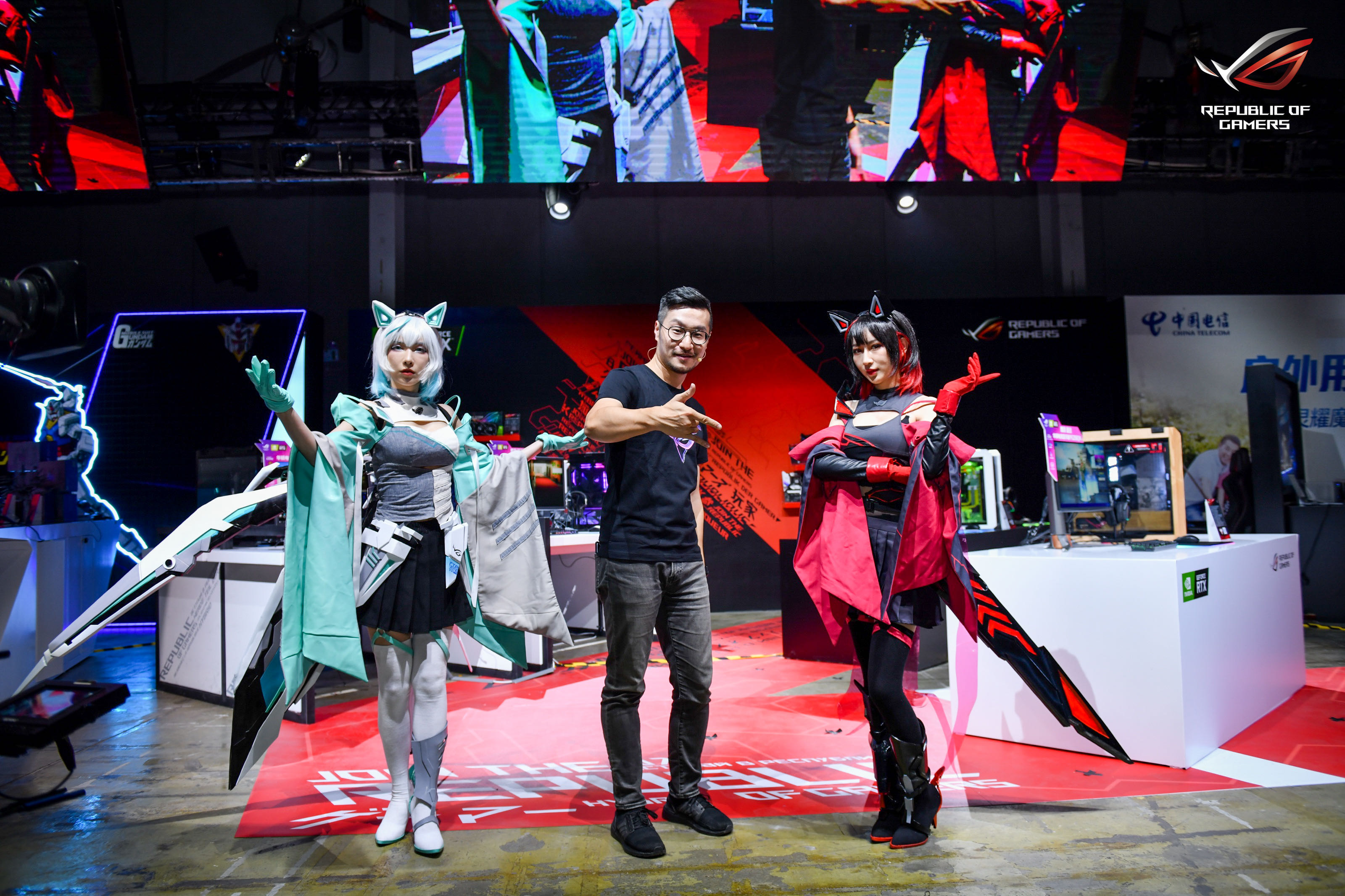 本次华硕"超粤新次元"发布会,带给粉丝们的福利是ro姬和ro姬-雪舞战姬