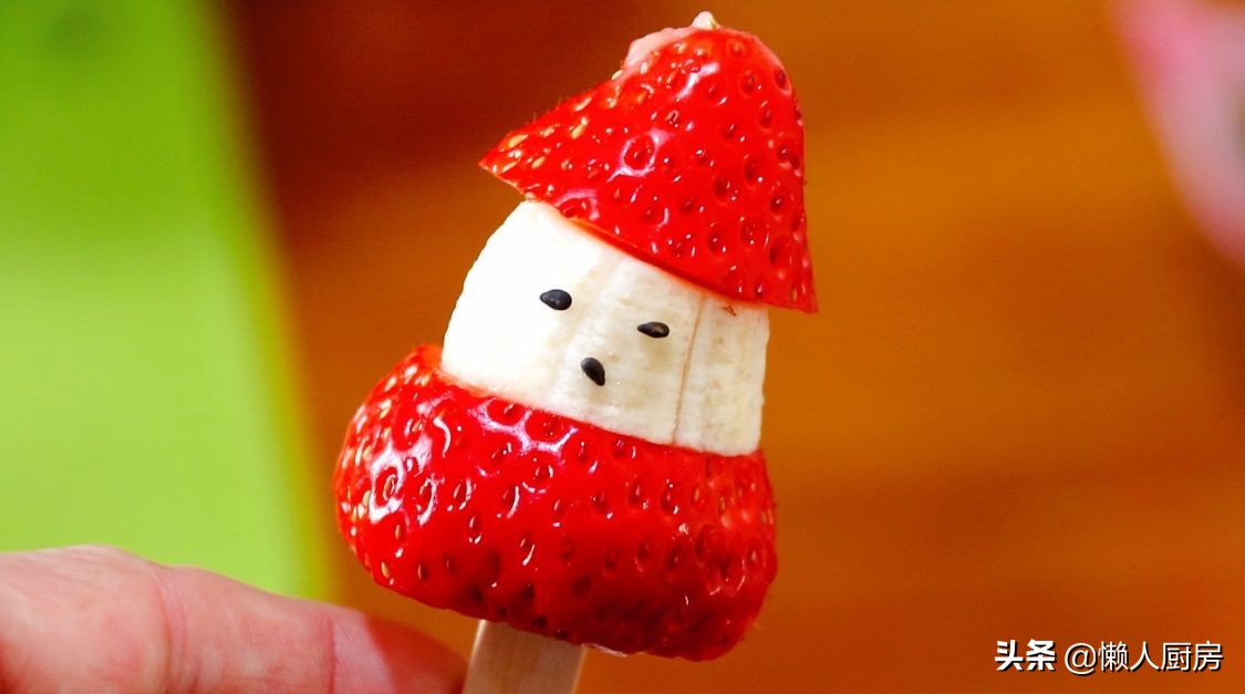 做糖葫蘆時，注意2點，做出來的糖葫蘆不黏牙，不粘手，不反沙