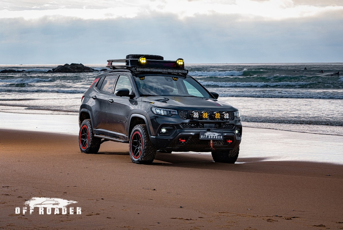 越80，越来电 Jeep牧马人4xe与Jeep新指南者领衔全系登陆上海