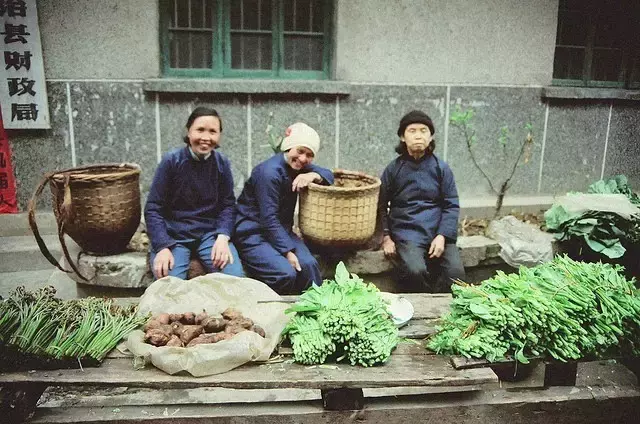 30张老照片带你穿越回70年代，重温那些再也回不去的旧时光