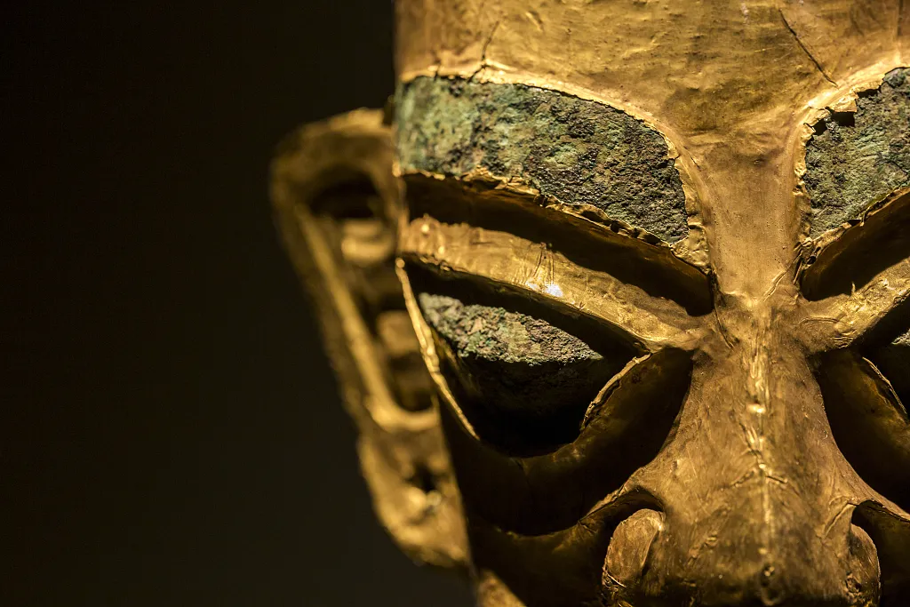 YDD·文化｜沉睡三千年，一醒惊天下！三星堆发现绝美黄金面具