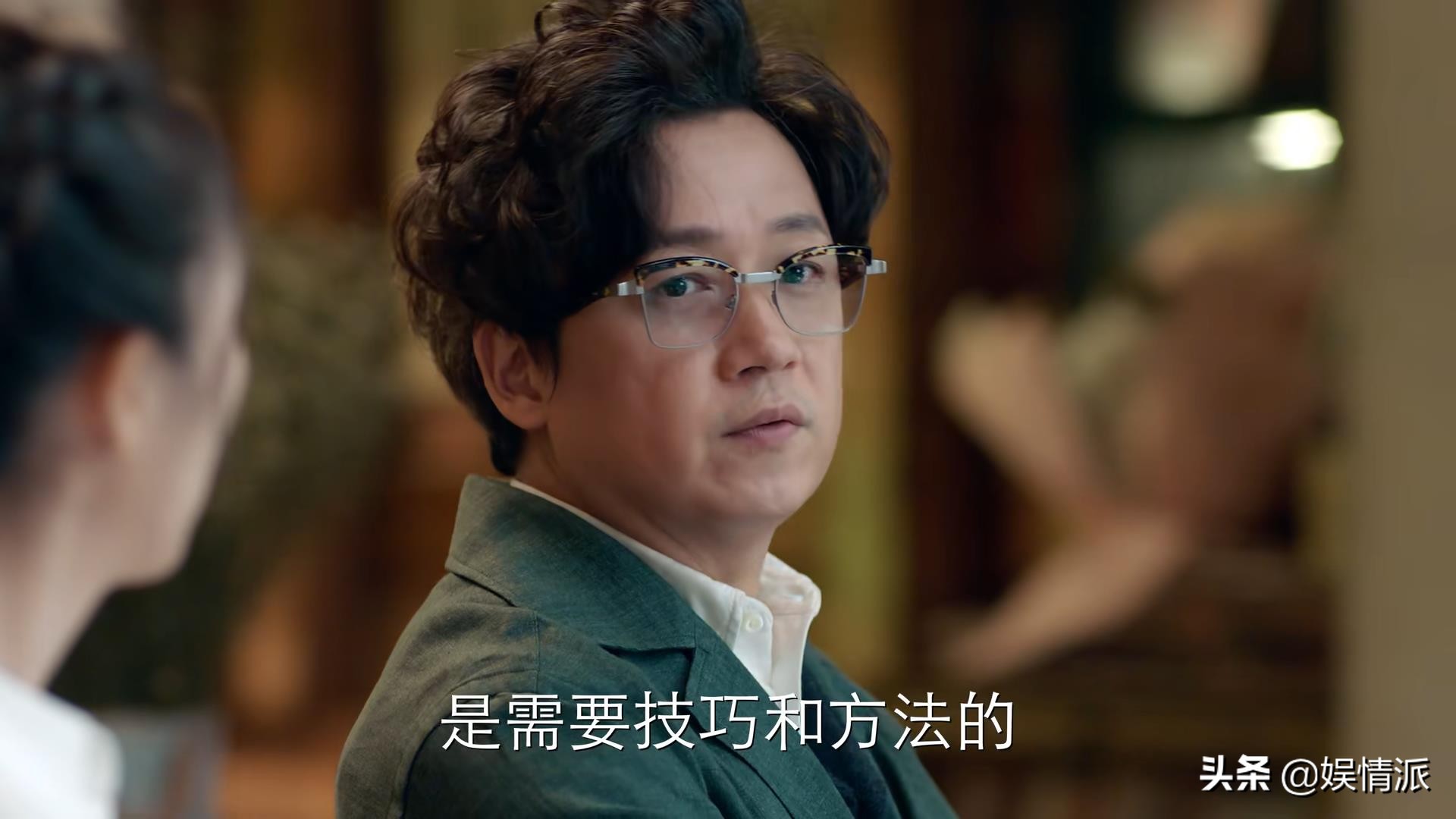 演完了胡八一，转身又挑战心理学教授，潘粤明演技又获观众好评